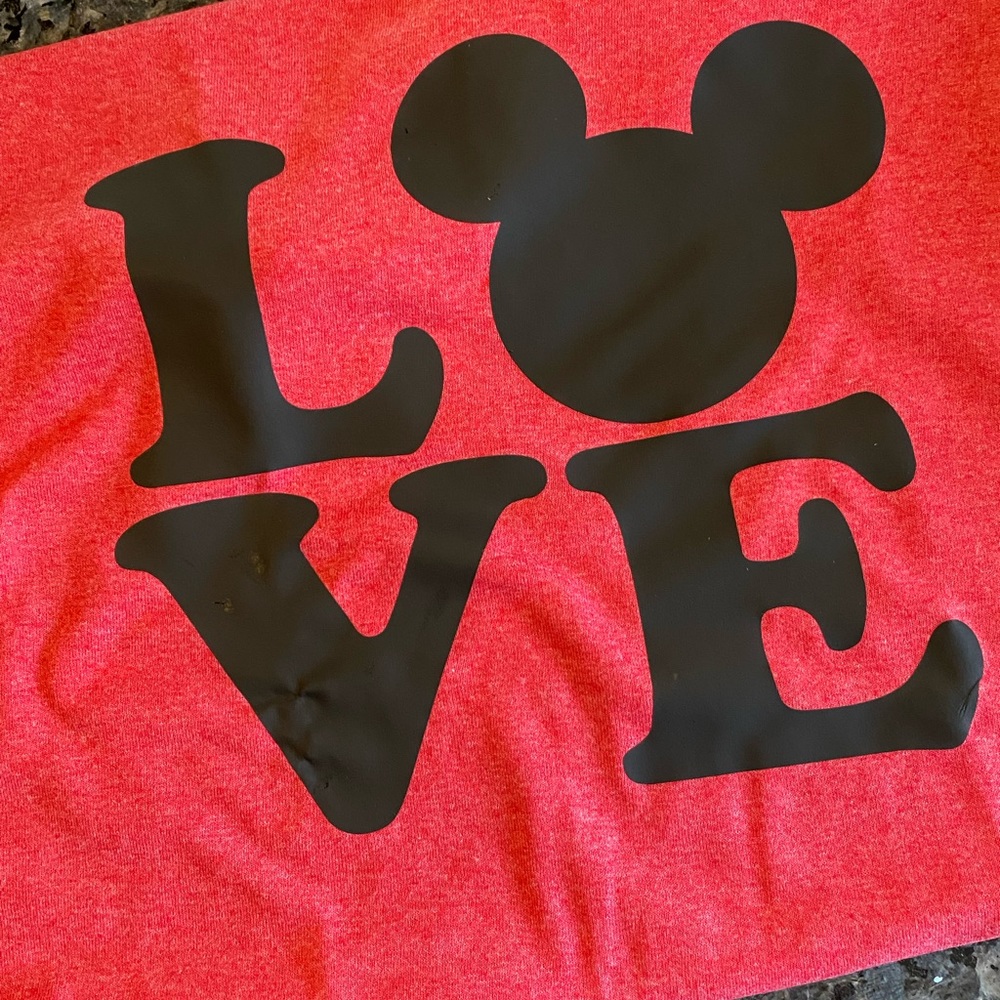 Mickey Mouse Love t-shirt, unisex size small, in red heather